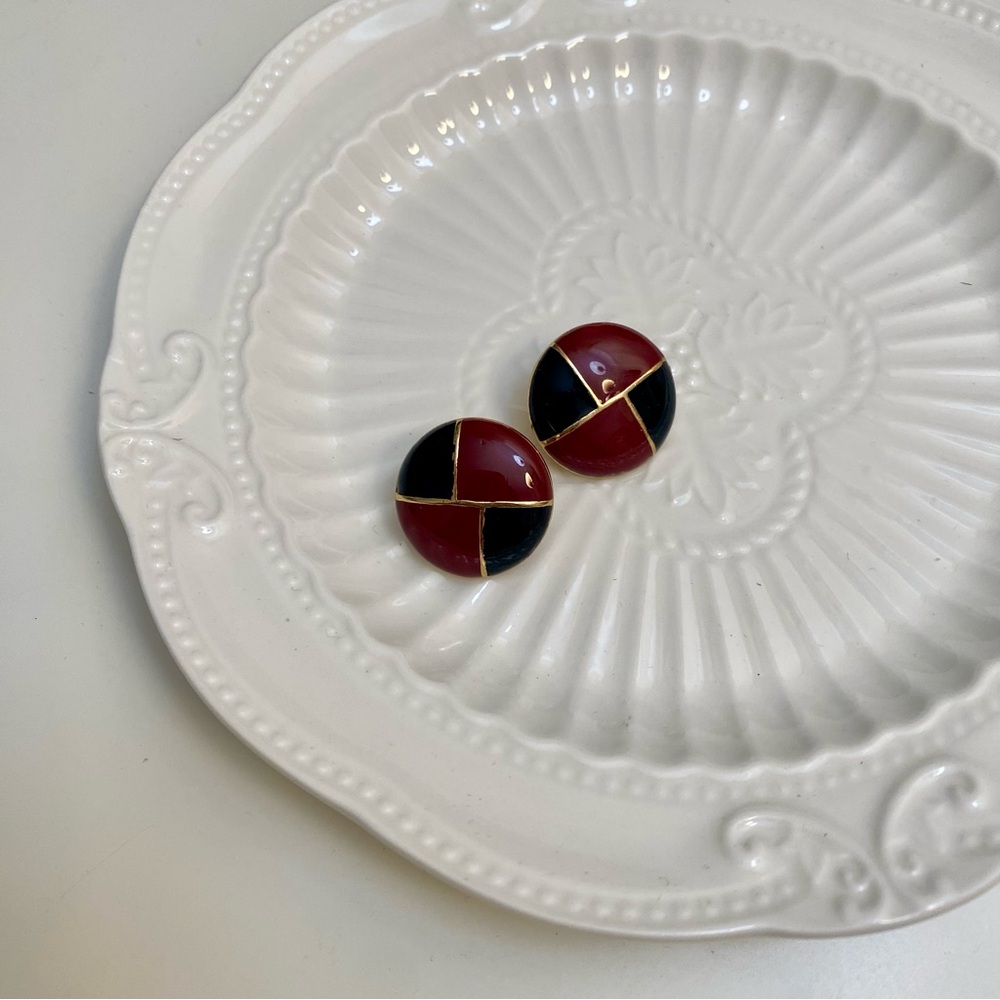Vintage Retro Color-block Black Burgundy Gold Highlight Enameled Earrings